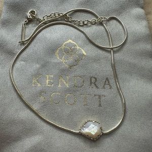 Kendra Scott Gold Pendant Necklace in Ivory Mother of Pearl